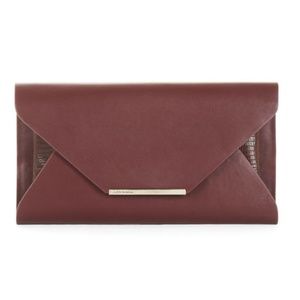 BCBGMaxAzria Envelope Clutch Bag Handbag burgundy Leather Gold accent Old Money